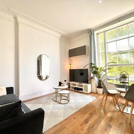 Appartement Spacious Comfort In Heart Of Camden à Londres Extérieur photo